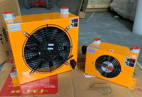 Két làm mát dầu thủy lực