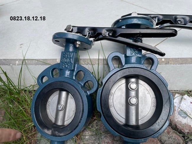 Van bướm tay gạt 5 Van bướm gang tay gạt