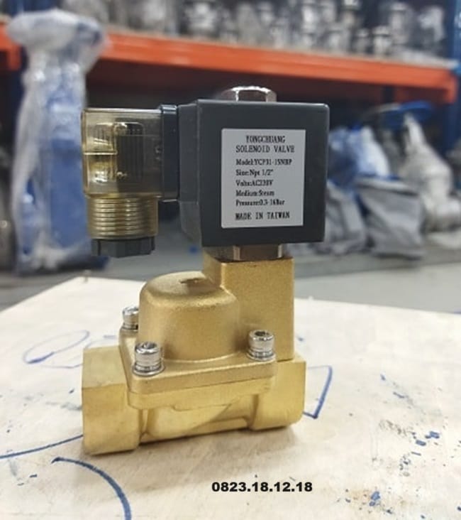 Van điện từ 220V 4 Van điện từ điện áp 220V