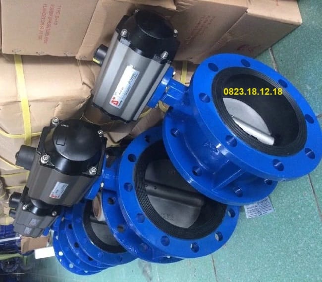 Van bướm thép điều khiển khí nén 2 mặt bích