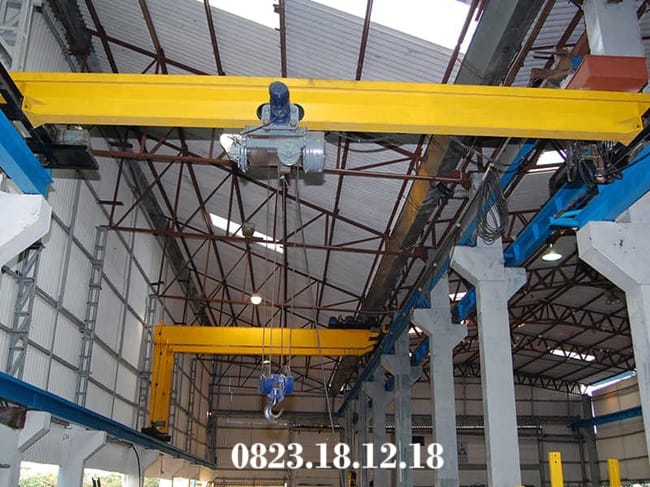 Cầu trục thép