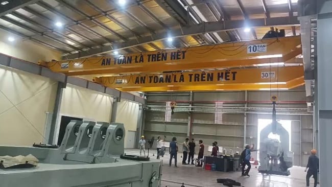 Ứng Dụng Cầu Trục Thép Trong Công Nghiệp