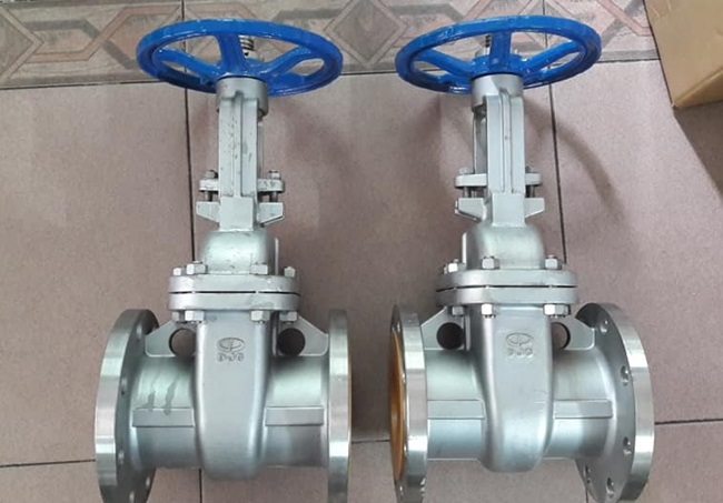 Van Cổng Inox