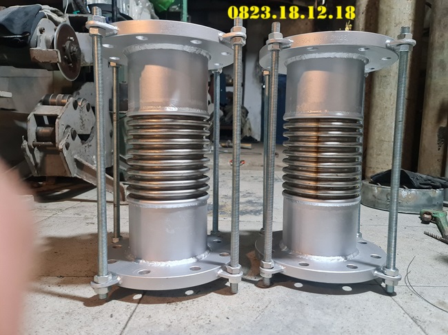 Khớp nối mềm inox mặt bích