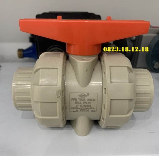 Van bi nhựa PPH 5 Van bi nhựa PPH rắc co
