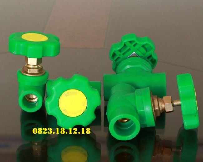Van cổng nhựa HDPE