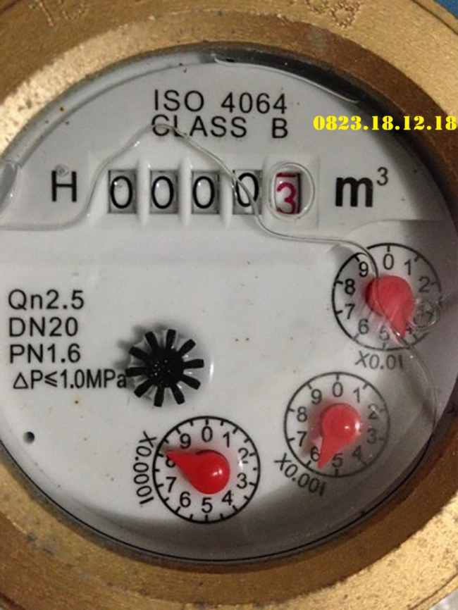 Đồng hồ nước 5 số tính thế nào 8 Đồng hồ nước 4 số đen và 1 số đỏ