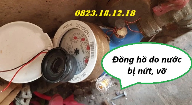 Đồng hồ đo nước bị nứt, vỡ