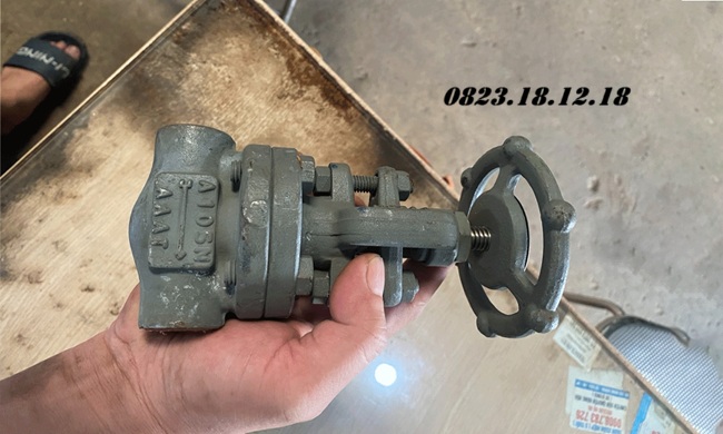 Van cầu thép 9 Van cầu thép nối ren
