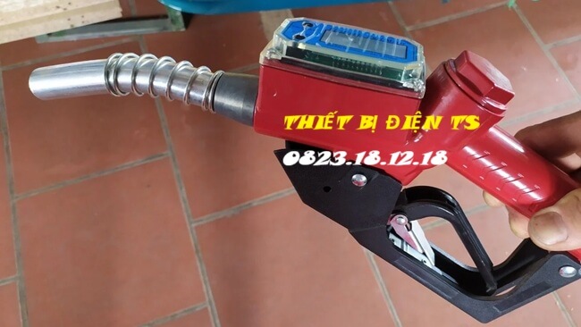 súng bơm xăng dầu điện tử màn hình LCD
