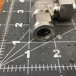 Cút inox ren ngoài 