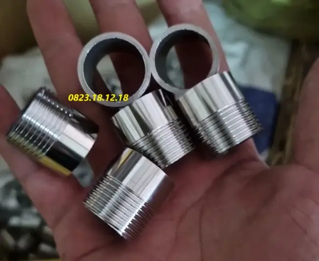 Đầu ren inox