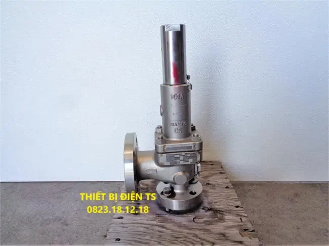 Van an toàn mặt bích inox
