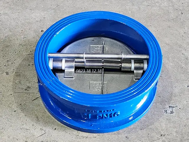 Van một chiều cánh bướm
