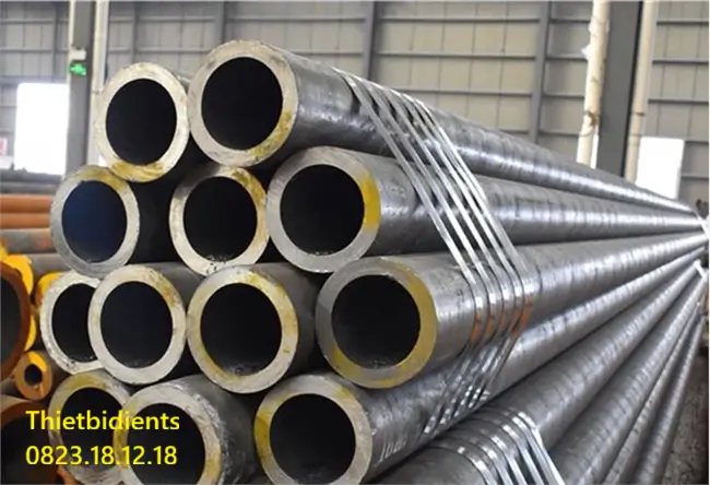 Ống thép đúc hợp kim 
