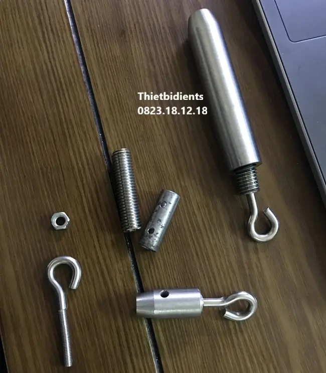 Tăng đơ ống inox