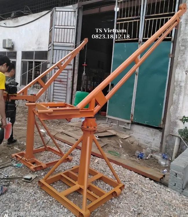 Khung cẩu xoay 360 độ 3 Khung cẩu xoay 360 độ chân di động