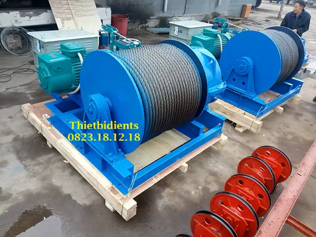Tời điện mặt đất 8 Tời điện mặt đất 1000kg