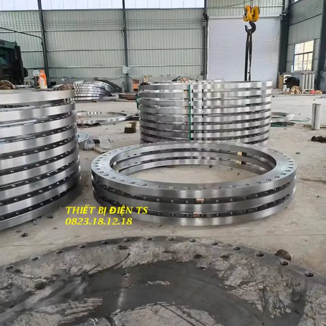 Mặt bích gia công theo đơn đặt hàng 2 Mặt bích gia công theo đơn đặt hàng