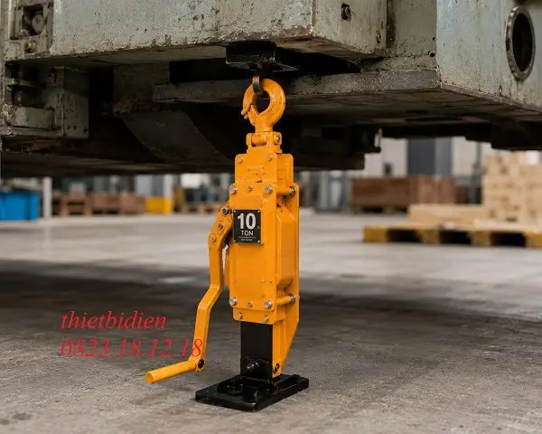 Kích Quay Tay 10 Tấn 7 kích quay tay 10 tấn có móc nâng