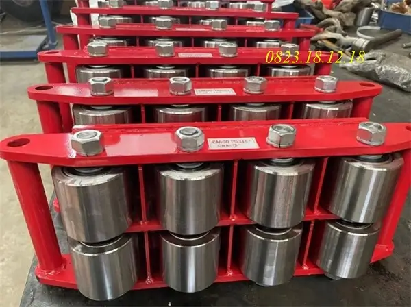 Rùa chuyển hàng bánh sắt