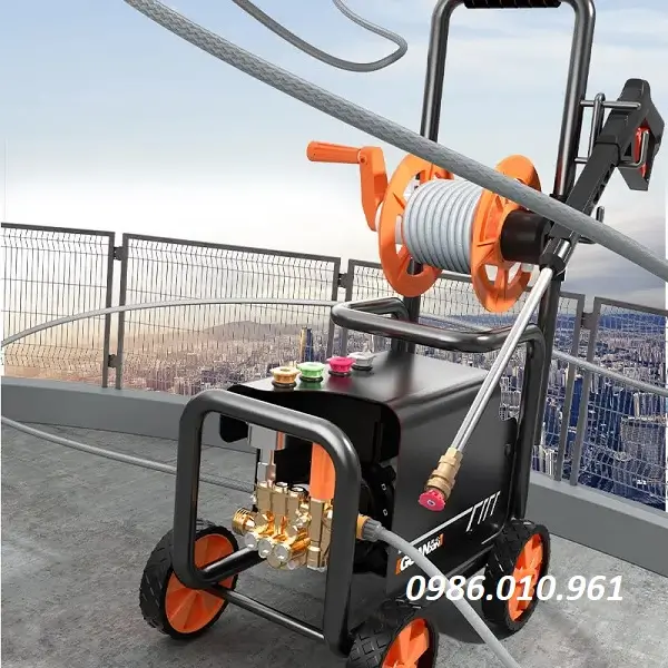 Máy rửa xe 220V công suất 1250W là gì?