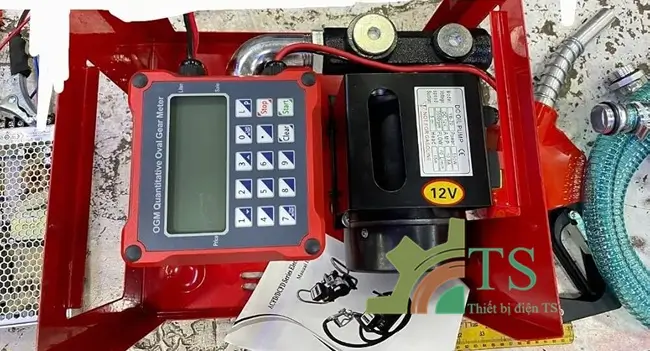 Máy bơm xăng dầu cài đặt số lít tự ngắt hoạt động như thế nào? 6 Máy bơm xăng dầu cài đặt số lít tự ngắt 12V